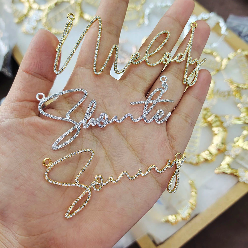 Cursive Box Chain Name Necklace